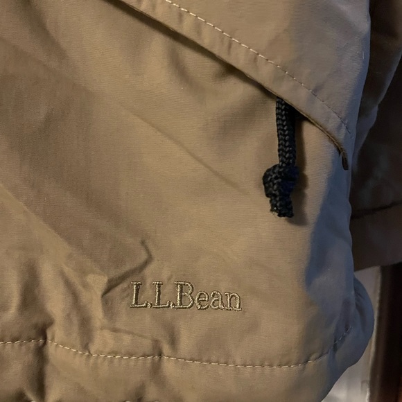 LL Bean Women’s Thinsulate Lined Tan Coat Size Reg Large - Picture 4 of 7